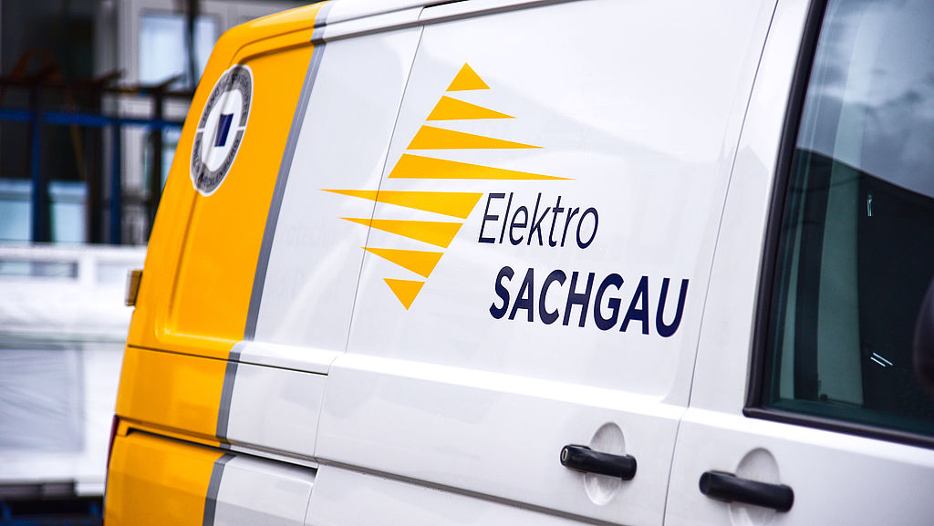 Firmenfahrzeug von Elektro Sachgau 